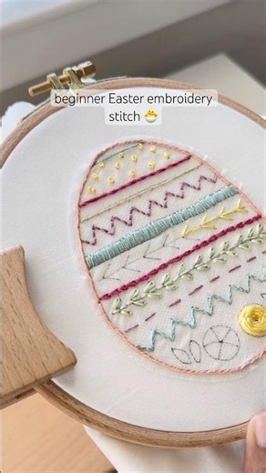Beginner Easter Embroidery Stitch | Easy Fern Stitch Tutorial 🐣 | Easy embroidery for beginners