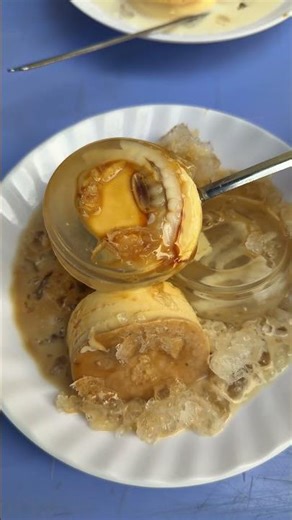 This tiny flan shop is always packed with customers | TÚ HIỆU TRƯỞNG OFFICIAL #shorts