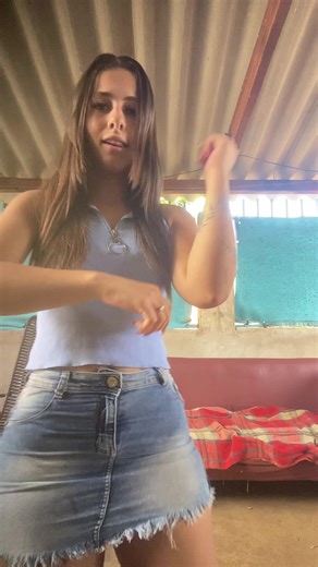 Os vídeos de ana_julia28008 (@ana_julia28008) com som original - isabela._230