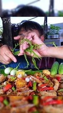 Mukbang spicy chitterlings with veggies 🥗 #asmr #mukbang #shorts #food #mukbanginternational