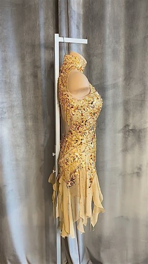 Lisa McKinnon on Instagram: "⭐️✨🥇GOLD for the GOLDEN GIRL!!! Alysa Liu in custom Lisa McKinnon at Milano Cortina 2026!⭐️✨🥇 @alysaxliu @nbcolympics @officialdonnasummer @madame_desewto @kyracos @sydneyypigott @stephenjamesdesign @lisamckinnon90210 #lisamckinnon #alysaliu #olympics #milanocortina2026 #donnasummer"