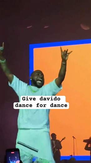 See how davido perform in stage #afropopmusic #dance #automobile #afrobeats #nigermusic #afrobeat
