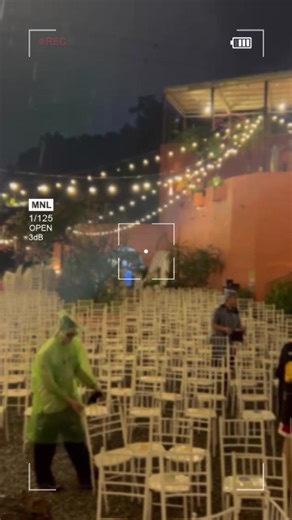 Trời thì Lạnh & Mưa Người thì vẫn ... Thầm lặng & Cố gắng ... Cảm ơn Các Em - những Cộng Sự của 1900 Events !!! #jimmiinguyen #doimattroihalong #27/2 17h45 #Hotline 0333391900