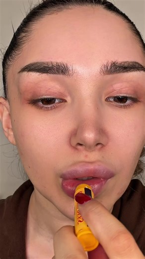 Eyebrow styling with lip balm 🫣#beautyhack #beautytip #fyp #makeuphack #browshaping