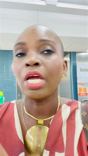 68K views · 1.5K reactions | Shoppen voor de hoofdprijzen van de Christmas Bing o Long van 21 december in Suriname 殺殺 Koop dus op tijd je kaartje 虜  Voor kaarten app: 7620290 | Volgens Clau | Facebook