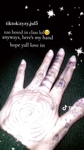 DREW ON MY HAND CUS IM BORED INCLASS tiktok:zyzy.jul5 #ytshorts #art #schooldays #school #shorts ❤️