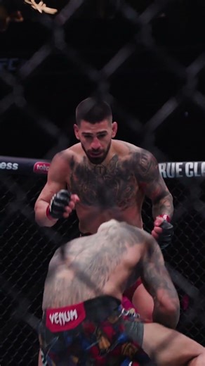 KNOCKOUT OF THE YEAR! 💥 Ilia Topuria knocked out Charles Oliveira to win the title at #UFC317! #UFC