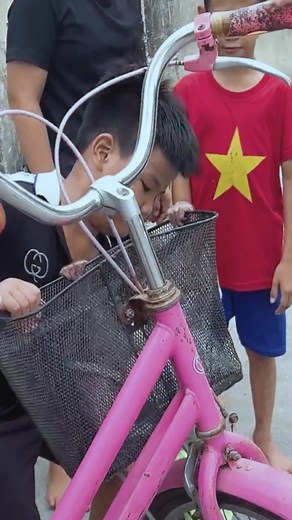 28K views · 799 reactions | Bibi says goodbye to dad on a business trip! #photobibi #FamilyBiBi | Bibi monkey love famiy | Facebook