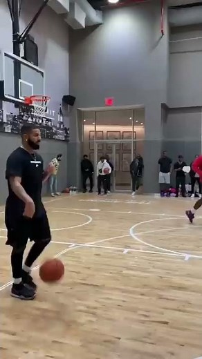 I was at the Drake, Justin Bieber, and Quavo private basketball game! #shorts