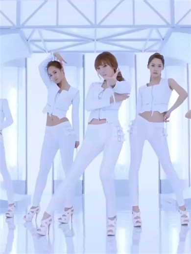 girls generation catch me if you can #girlsgeneration #catchmeifyoucan #kpopdance #kpopfancam #kpopfyp