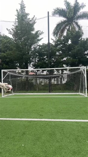 Mastering the Side Volley for Goalkeepers