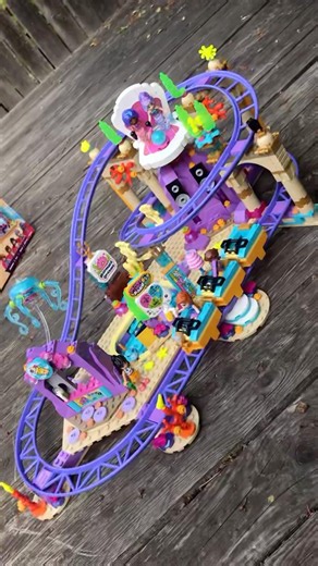 LEGO Friends #42703 Mermaid Roller Coaster Ride set 🎢💗 Just spin it round & round! #legofriends