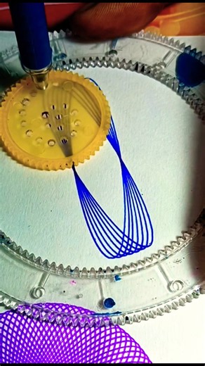 The Spirograph I enjoy in my childhood memories!!#shorts #geometricart #spirograph #art