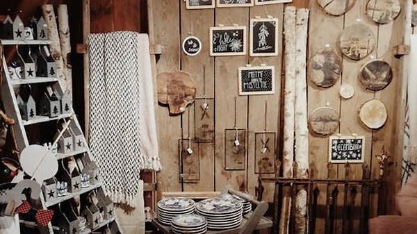 20 Vintage-Inspired Interior Design Ideas