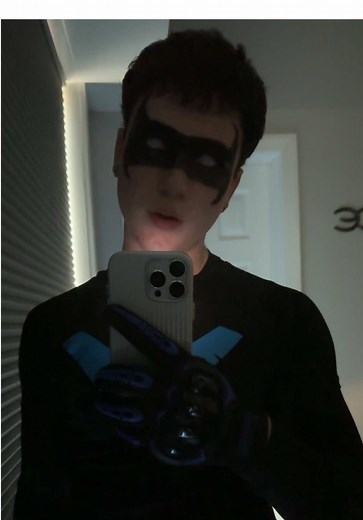 Incredible Nightwing Costume Reveal for Cosplay Fans