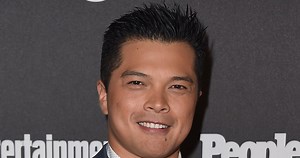 Crazy Ex-Girlfriend’s Vincent Rodriguez III Reveals He Has a Husband!