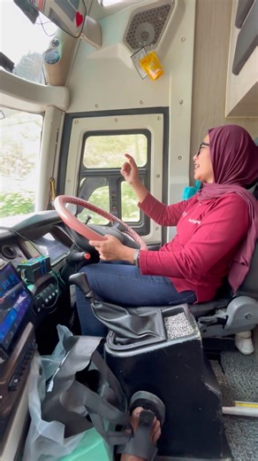 Beautiful driver sawan lunto pride uni chan chan