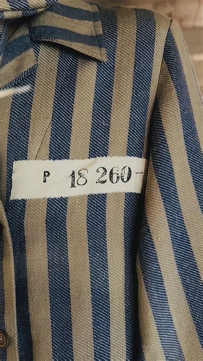 Obozowe pasiaki / Striped camp uniform *** #stutthof #neverforget #weremember #historymatters #tomyjesteśmypamięcią #stutthofmuseum #neveragain | Muzeum Stutthof/Stutthof Museum