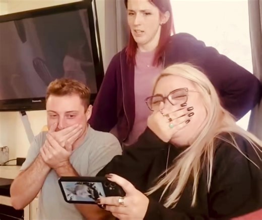 Trying to watch “the poop lady” from Hoarders on youtube. 0 out of 5 stars. #reactionvids #hoarders @literallyagem @Jules