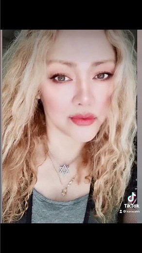 New REVLON Color Effects Platinum - Kara