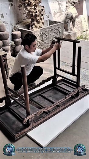 Ancient Genius: A folding table with zero nails! 🪵