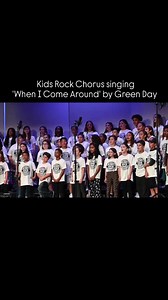 @kidsrockchorus singing "When I Come Around" by Green Day, showing their incredible talent! The Kids Rock Chorus is a school choir from Rhode Island, known for covering rock songs. #greenday #billiejoearmstrong #trecool #mikedirnt | Green Day Italy - Italian Rage and Love