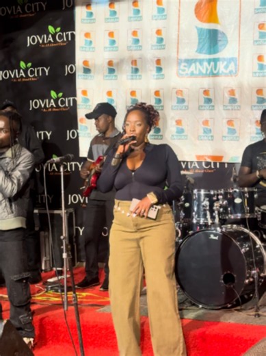 Ann Taylor brought her A-game to the stage at Jovia City. #SanyukaVybeSession #SanyukaUpdates