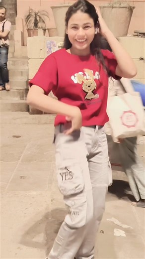 Tohar Kamar Kaise Matke 😍💃 Bhojpuri Desi Dance Reel 🔥 Agar pasand aaye to Like ❤️ Share aur Follow