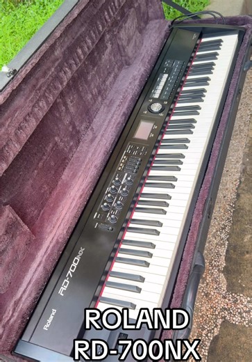 Roland RD-700NX Piano Review and Features