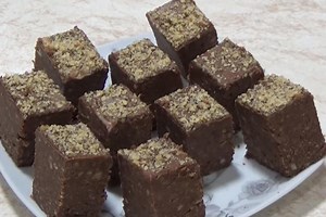 NAJBRŽI ČOKO-PLAZMA KOLAČ GOTOV ZA 10 MINUTA: Recept toliko prost da i dete može da ga napravi - sočne i ukusne