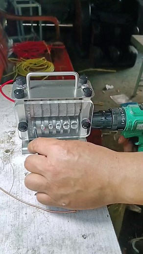 Electronic Device Repair Techniques in Workshop Environment