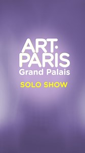 Art Paris présente cette année une sélection de 26 Solo Show 🏆. Disséminées au sein de la foire, ces expositions individuelles permettent au public de découvrir ou redécouvrir en profondeur le travail d’artistes modernes, contemporains, ou émergents. La vidéo en entier est à retrouver sur notre chaîne YouTube : suivez le lien en bio 🔗 . This year, Art Paris features a selection of 26 Solo Shows 🏆 dotted around the fair which allow visitors to discover or rediscover in detail the work of mod
