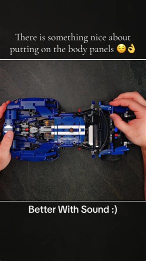 Building with LEGO Technic: Adding Body Panels