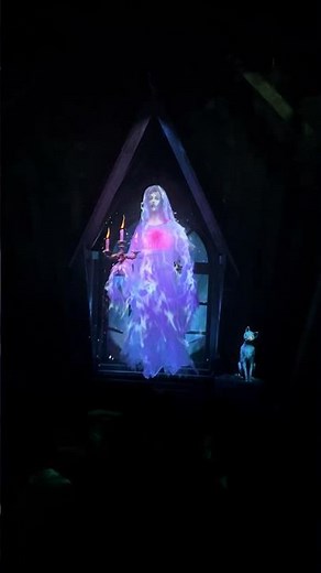Disneyland! Haunted Mansion new Bride!