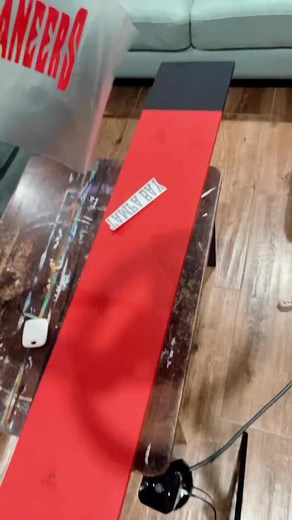 7.4K views · 125 reactions | Tag a BUCS fan!! #porchsigns #TampaBayBuccaneers #doordecor #diy | Bougie Wreaths by RE | Facebook