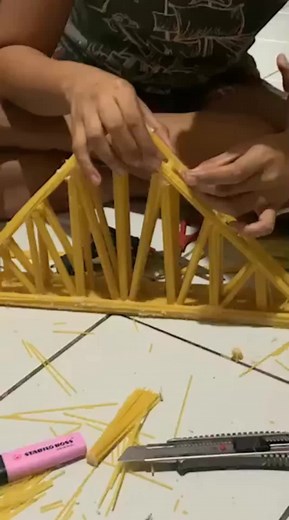 Team Teknoyaki 1st Runner Up at Spaghetti Bridge Building Competition