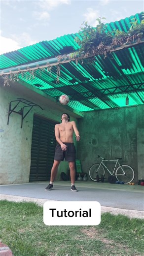 Toques con los hombros 🤙🏼🇧🇷✨ #⚽️ #tutorial #freestyle #futbol