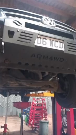 On this Amarok, we’ve drained the gearbox oil, removed the sump, cleaned everything down properly, and fitted a new filter and gasket. This is the behind-the-scenes work that keeps things running properly long term. 📞 Book in with us: 07952 975643 / 01202 624034 #VWAmarok #DriveAutoWorks #GearboxService | Drive Autoworks - Audi, VW, Seat, Skoda Specialist