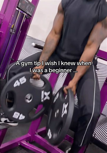 Essential Gym Tips for Beginners: Record Your Lifts