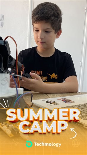 Techmology | 🎥 Aujourd’hui, c’est Yahia qui prend le micro 🎤 Il nous explique comment il a réussi à contrôler un bras manipulateur en programmant chaque... | Instagram