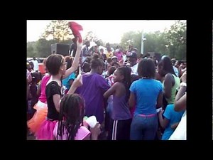 MCKENZIE ELLIS AT LIL NOO NOO BIRTHDAY BASH 2011.mp4