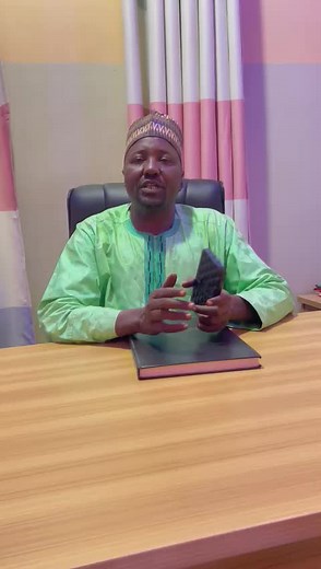 Traditional Clothing and Pouch Manipulation Tutorial