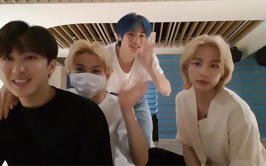 【Stray Kids】vlive练习室直播cut二倍速Back Door和神Menu！skz的舞蹈强度二倍速真的不是一般人能跳下来的