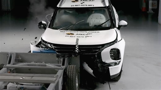 ANCAP-Crashtest Toyota HiAce & Mitsubishi Outlander (2025)