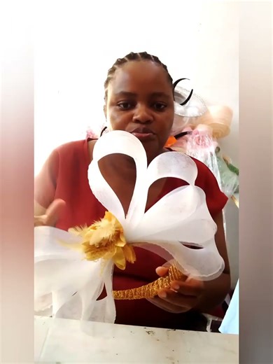 simple way to make a beautiful head piece with crinoline #headwear #fascinators#fashion #Turban cap