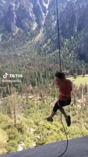 El Cap Swing!!🤘 #elcap #climbing #yosemite