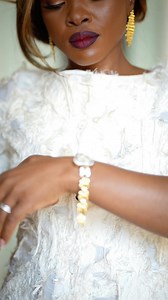 Get dressed with me in this @mkdtstudio set. There is something about off white color 😍 what du like about this look? Get ready with me @mkdtstudio 2piece. Irgendwas an Off-White hat einfach seinen Zauber 😍 : : #fashion #ootd #reels #ladynneka #modestoutfit #luxury #qualitysryle | Nneka Michel