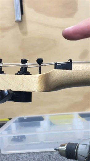 Is Your String Retainer Installed Right? | Watch full vid! #floydrose #floatingbridge #guitarshop