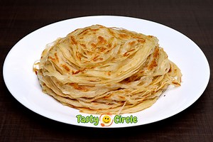 Kerala Parotta (പൊറോട്ട / Kerala Paratha / Porotta) - Easy Recipe