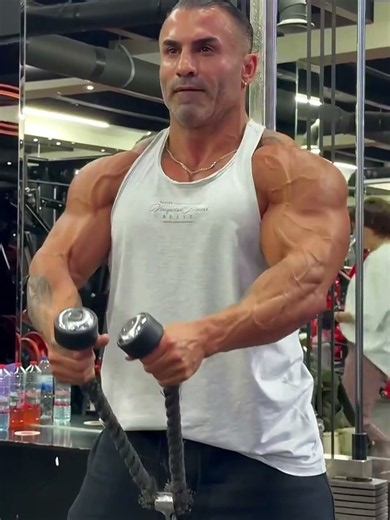 #workout |#shoulder |#strength |#gymvideos |#motivation |#fit |#fitness | ROPE FRONT RAISE 🥵💯